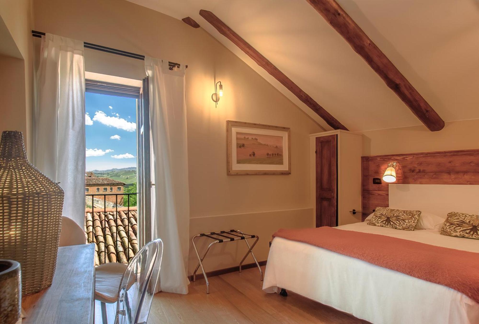 La Giolitta Rooms & Apartment Barolo Εξωτερικό φωτογραφία